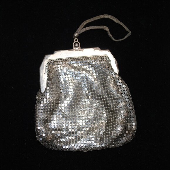 Whiting & Davis Handbags - Collectible Vintage Whiting & Davis Silver-tone Mesh Wristlet Purse Art Deco 60s